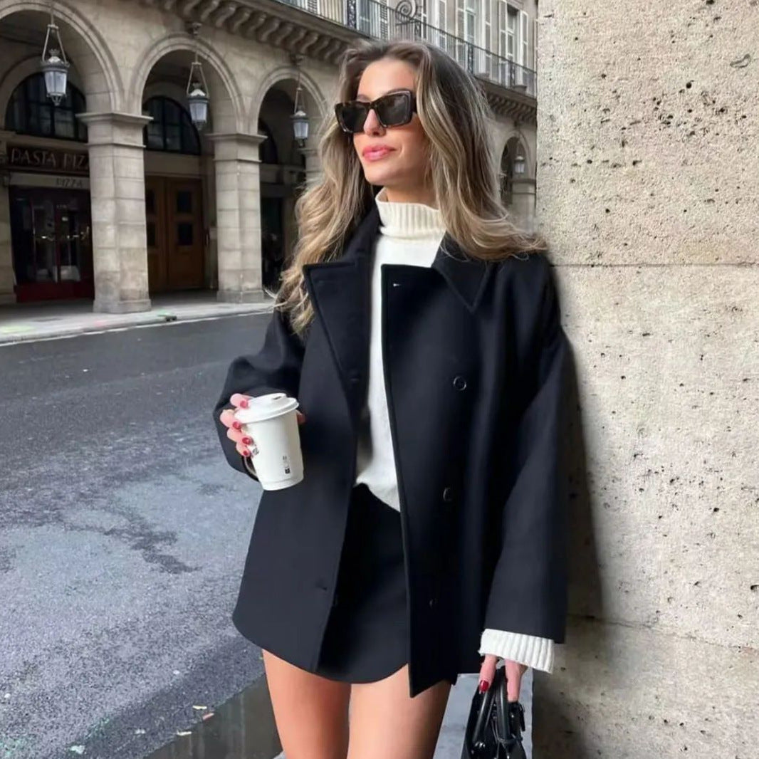 Ladies nan short oversized wool coat with large lapel collar and pockets Mune Fashion