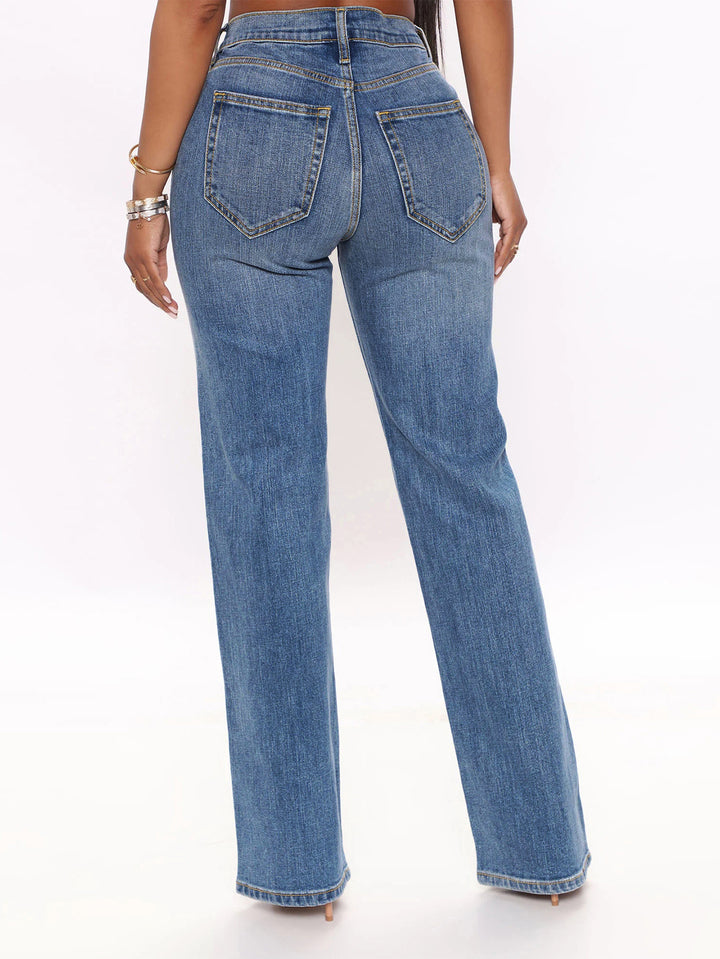 Women's High-Waisted Straight-Leg Jeans in Retro Style with Wide Hem and Five-Pocket Design Mune Fashion