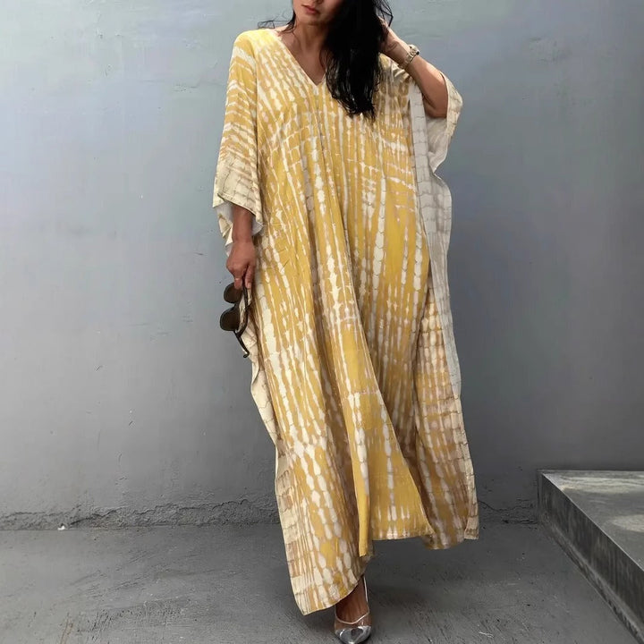 Ladies Kaftan with Contemporary Pattern and Airy Cut Mune