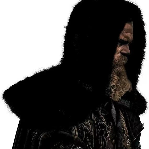 Women's hooded stole made of dense faux fur with tie and shoulder cape Mune Fashion