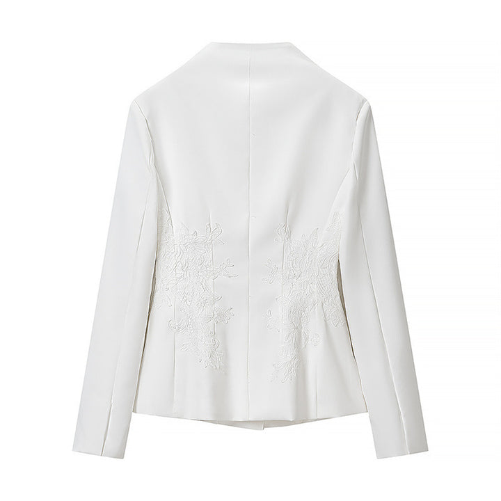 Women's tailored short blazer with standing collar and floral tone-on-tone embroidery Mune Fashion