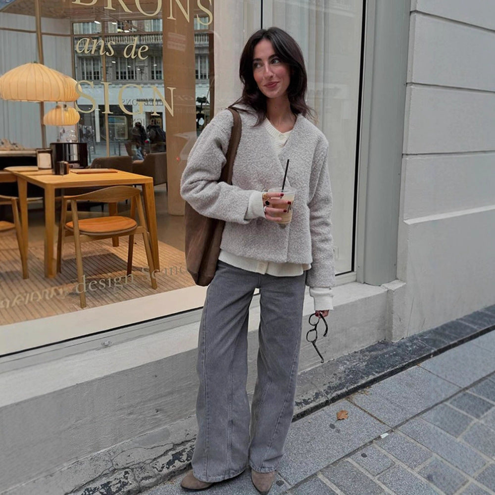 Women Short Teddy Jacket with Double Button Closure and V-Neck Mune Fashion