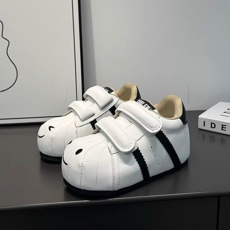 Women Comfortable Kids Sneaker with Cute Animal Motif and Practical Velcro Closure Mune Fashion