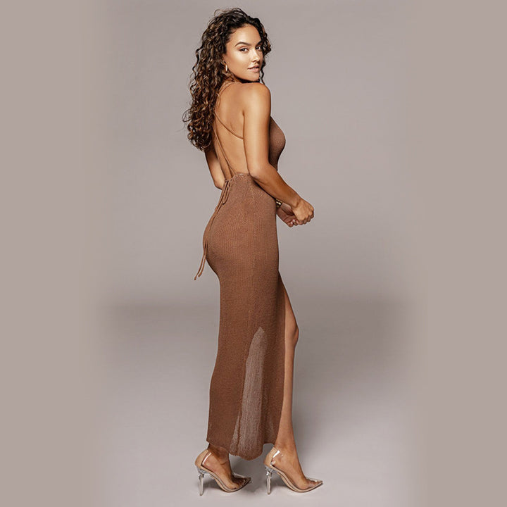 Women's maxi dress with sophisticated v-neckline and high slit Mune Fashion