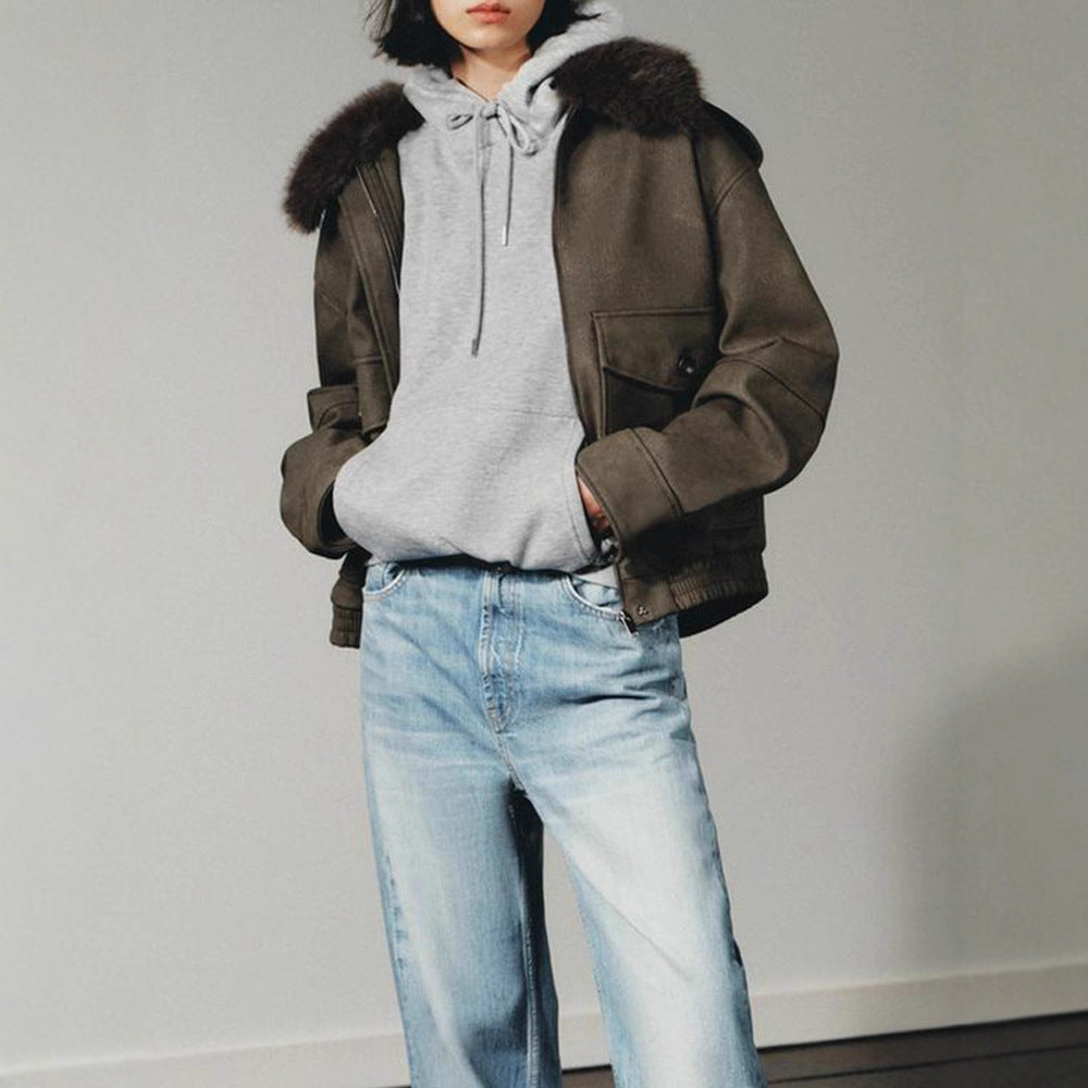 Women's short jacket in aviator style with faux fur hood and patch pockets Mune Fashion
