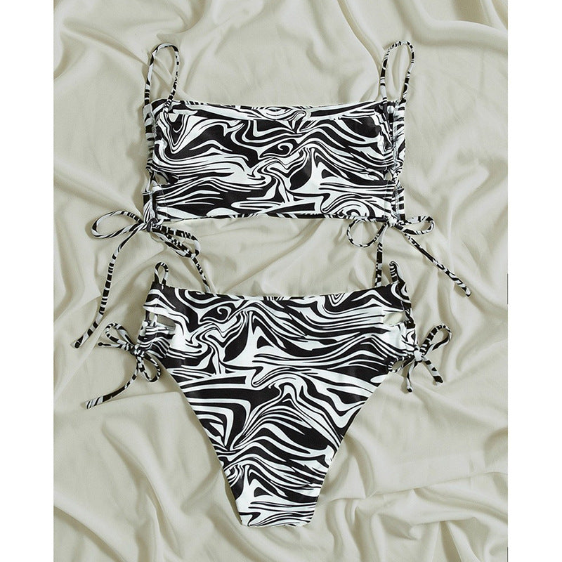 Women's swimsuit set with adjustable straps and modern marble pattern Mune Fashion