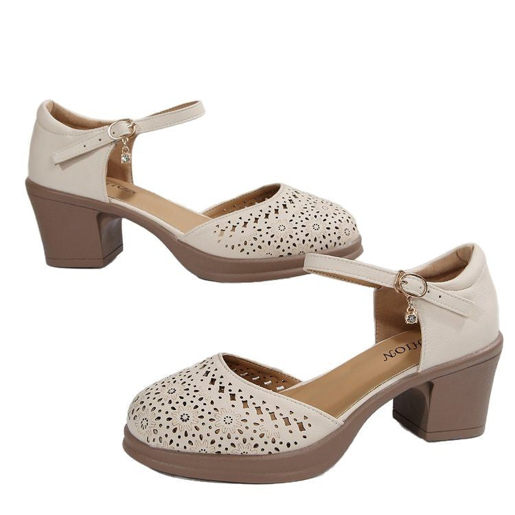 Damen Mary-Jane Pumps mit mittelhohem Blockabsatz, perforiertem Obermaterial und gepolstertem Komfortfußbett Mune Fashion