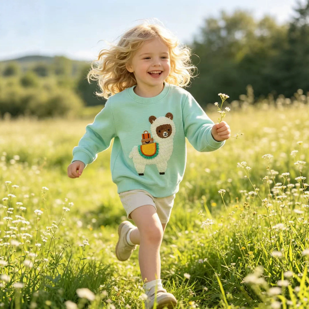 Girl's sweatshirt with playful llama motif Mune Fashion