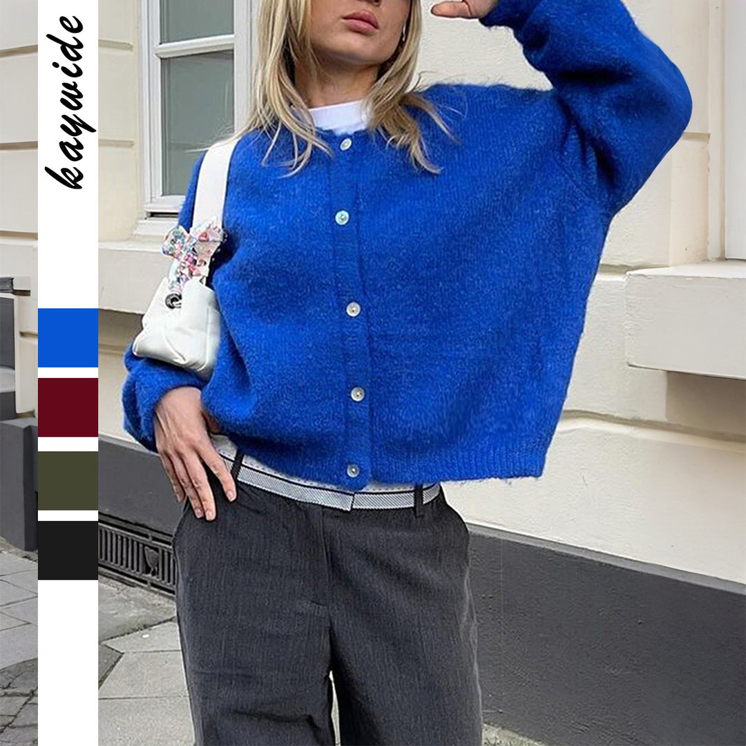 Ladies cozy short knitted cardigan with mother-of-pearl buttons and casual oversized fit Mune Fashion