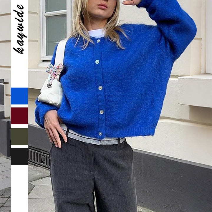 Ladies cozy short knitted cardigan with mother-of-pearl buttons and casual oversized fit Mune Fashion