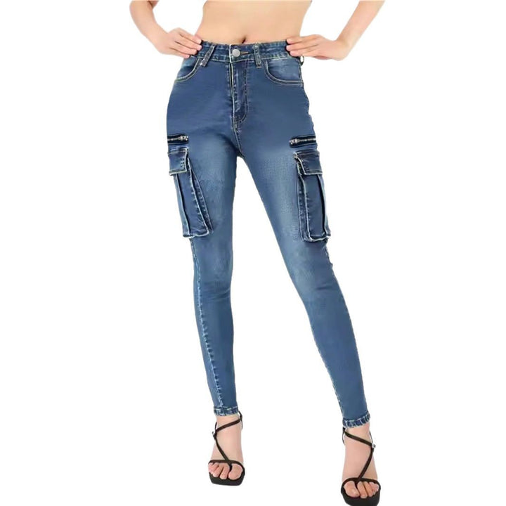 Ladies High-Waist Slim-Cargo-Jeans with flap pockets and zipper details Mune Fashion