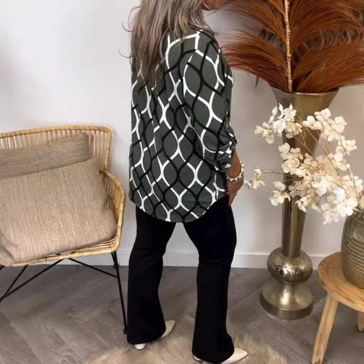 Ladies casual long tunic with V-neck three-quarter sleeves side pockets and geometric chain print Mune Fashion