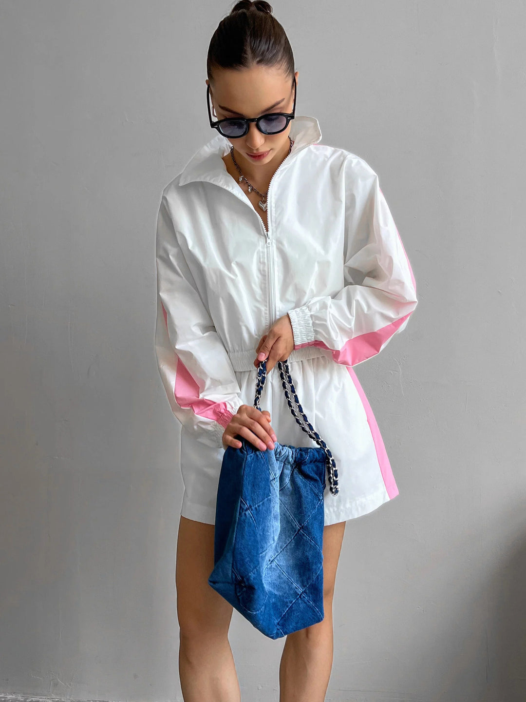 Women's nano short sports tracksuit with crop zip jacket and elastic high-waist shorts Mune Fashion