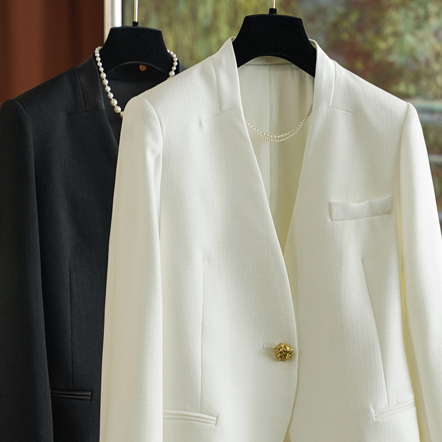 Women's Classic Blazer with Shiny Button Mune Fashion