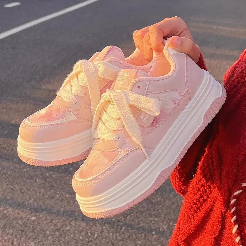 Women's Trendy Platform Sneakers with Comfortable Cushioning and Fashionable Silhouette Mune Fashion