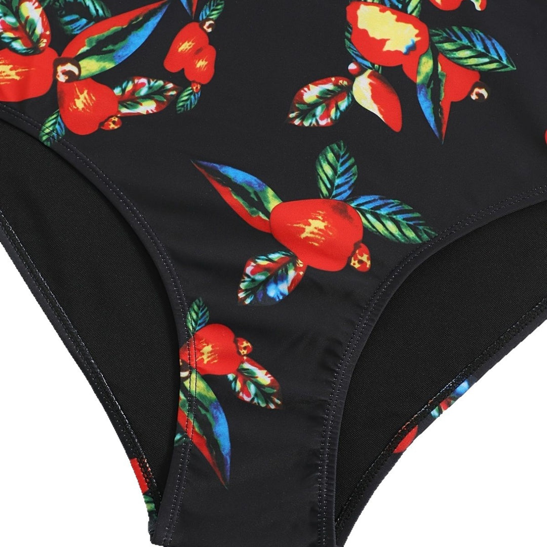 Women's Two-Piece Swimsuit Set with Floral Design Mune Fashion
