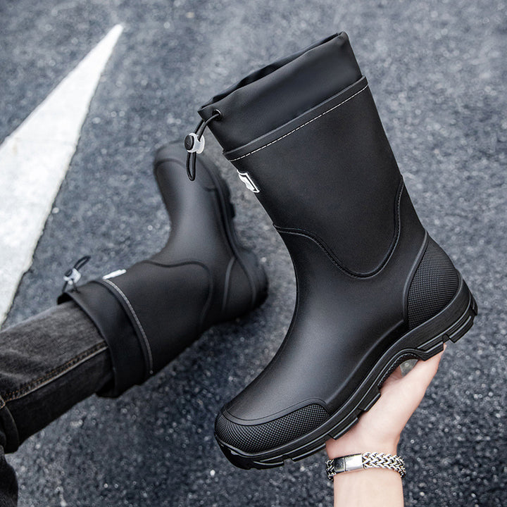 Men's waterproof work and rain rubber boots with adjustable cord closure and non-slip patterned sole Mune Fashion
