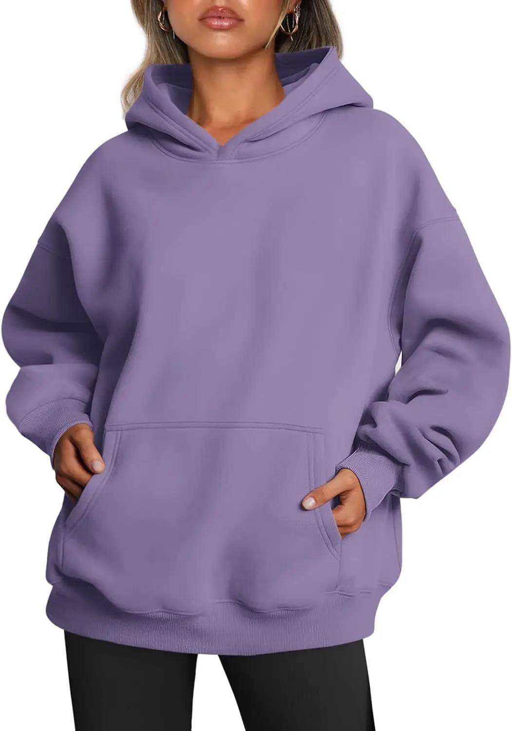 Women's oversized hoodie with extended silhouette and kangaroo pocket Mune Fashion