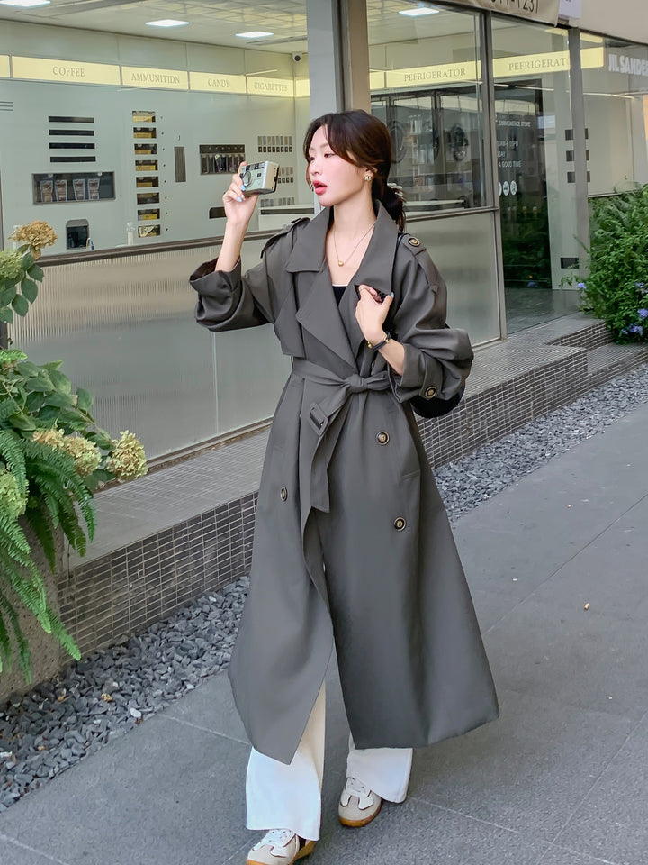 Women's Oversized Trench Coat with Raglan Sleeves and Double-Breasted Button Placket Mune Fashion