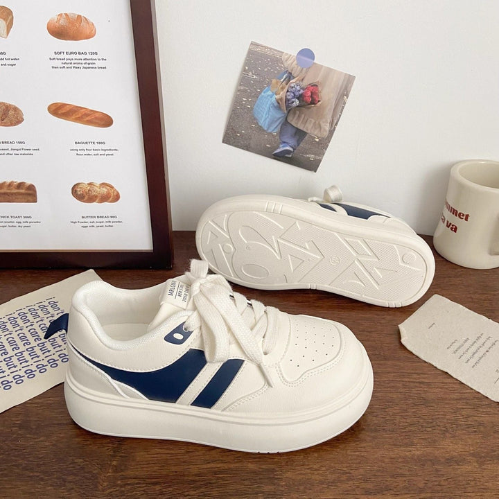 Women's fashionable platform sneakers with stylish contrast stripes Mune Fashion