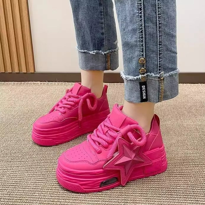 Women's sporty sneakers with trendy star motif and innovative cushioning Mune Fashion