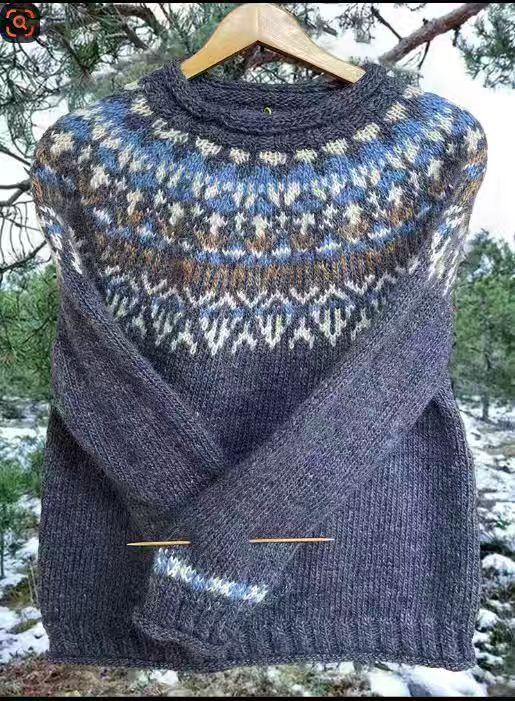Women's gray marled round neck sweater with circular jacquard yoke and ribbed hem Mune Fashion