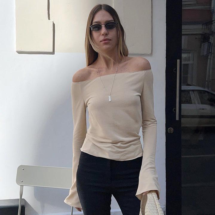 Women's Figure-Hugging Off-Shoulder Long Sleeve Shirt with Flared Cuffs Mune Fashion
