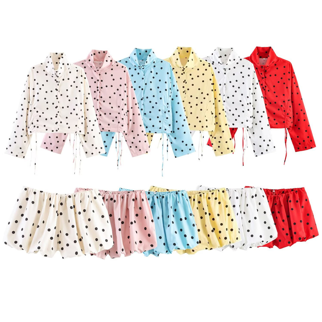 Ladies short cut dotted rain jacket with stand-up collar, snap button placket and drawstring Mune Fashion