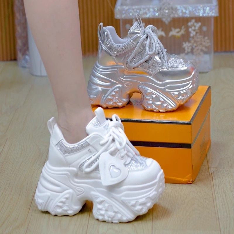 Women Chunky Sneakers with puffy sole and innovative cushioning Mune Fashion