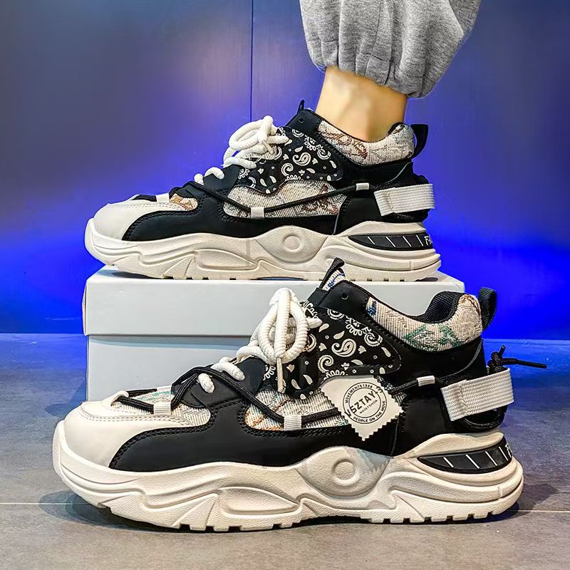 Women's Sporty Chunky Sneakers with Robust Design and Slip-Resistant Sole Mune Fashion