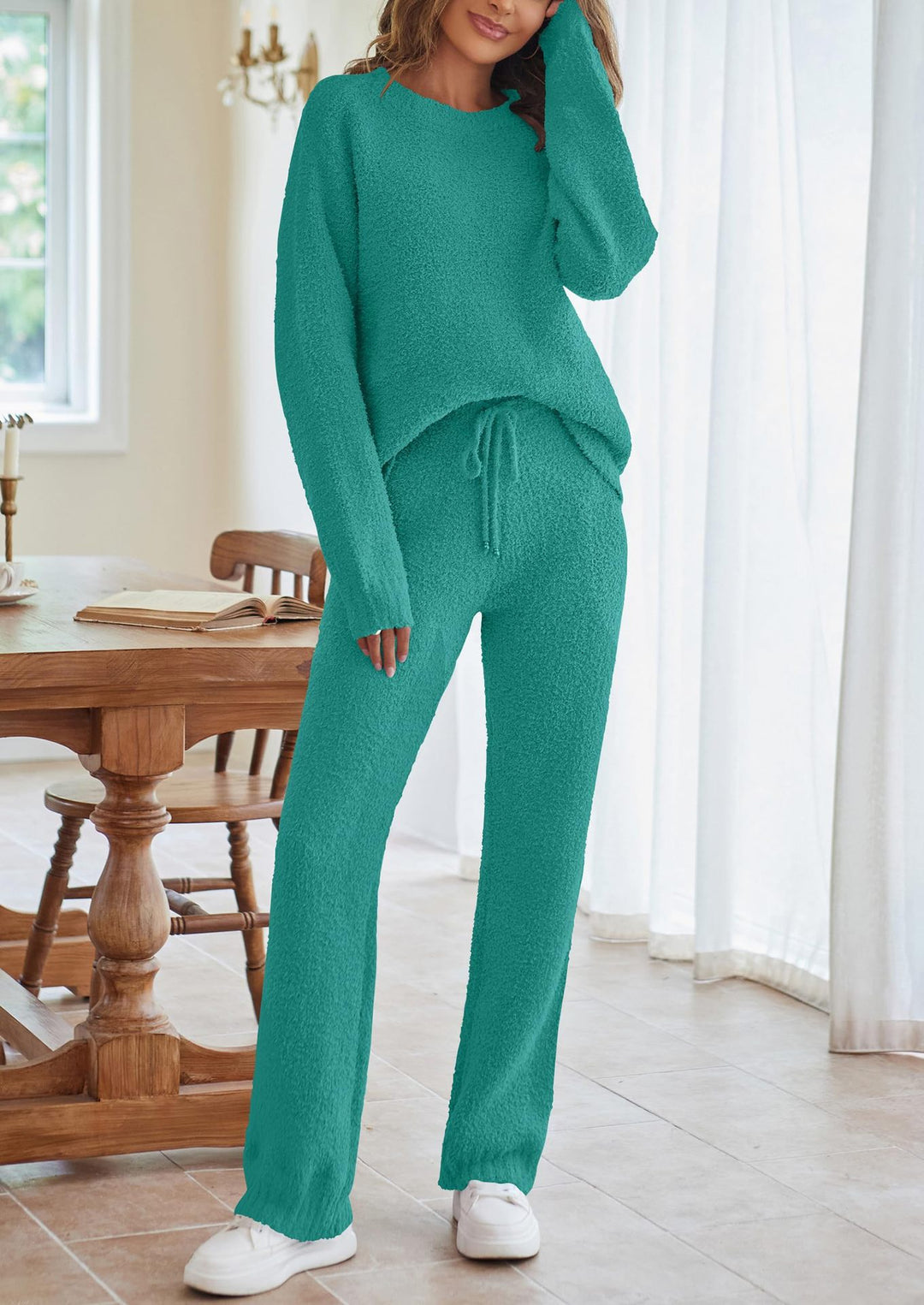 Women's cozy lounge set with oversized sweater and drawstring pants Mune Fashion