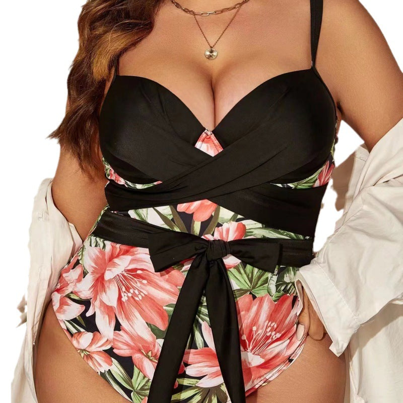Ladies' jumpsuit with sophisticated wrap design and floral pattern Mune Fashion
