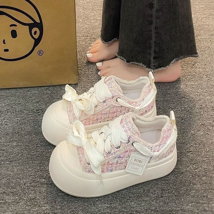Women Retro-Inspired Sneakers with Breathable Upper Material and Fashionable Design Mune Fashion