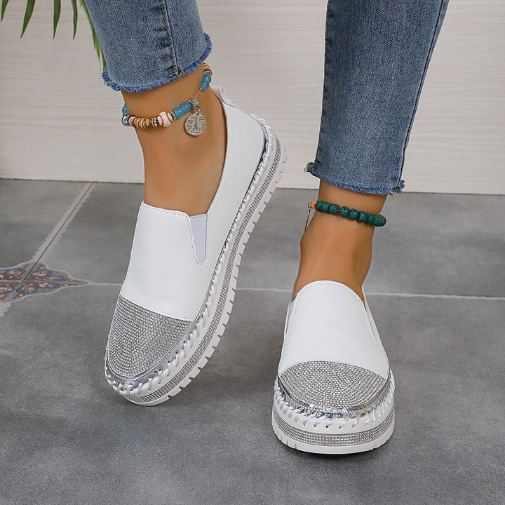 Women's Slip-On Platform Slippers with Rhinestone Trim, Elastic Entry and Profiled Rubber Sole Mune Fashion