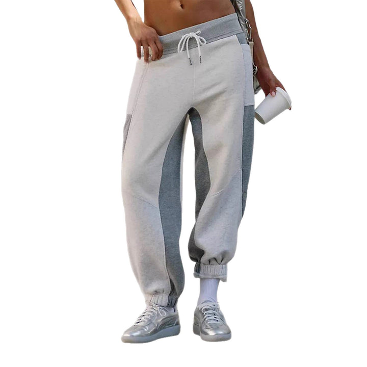 Women's oversized sweatpants in baggy cut with high waistband fit and drawstring Mune Fashion