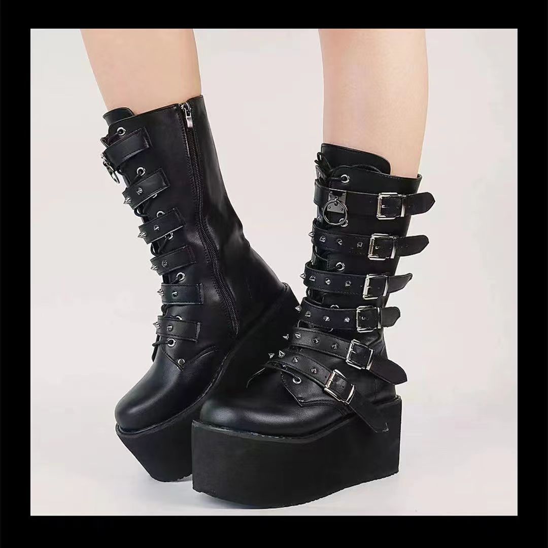 Women knee-high patent platform boots with multiple adjustable buckles and heart-shaped studs Mune Fashion