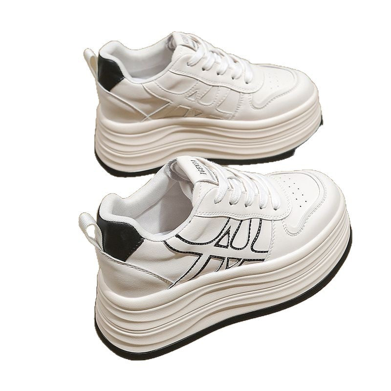 Ladies Platform Sneaker with graphic pattern and cushioning sole Mune Fashion