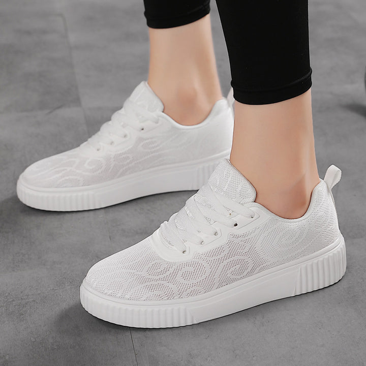 Women's airy platform sneakers with knitted upper material and cushioned comfort footbed Mune Fashion