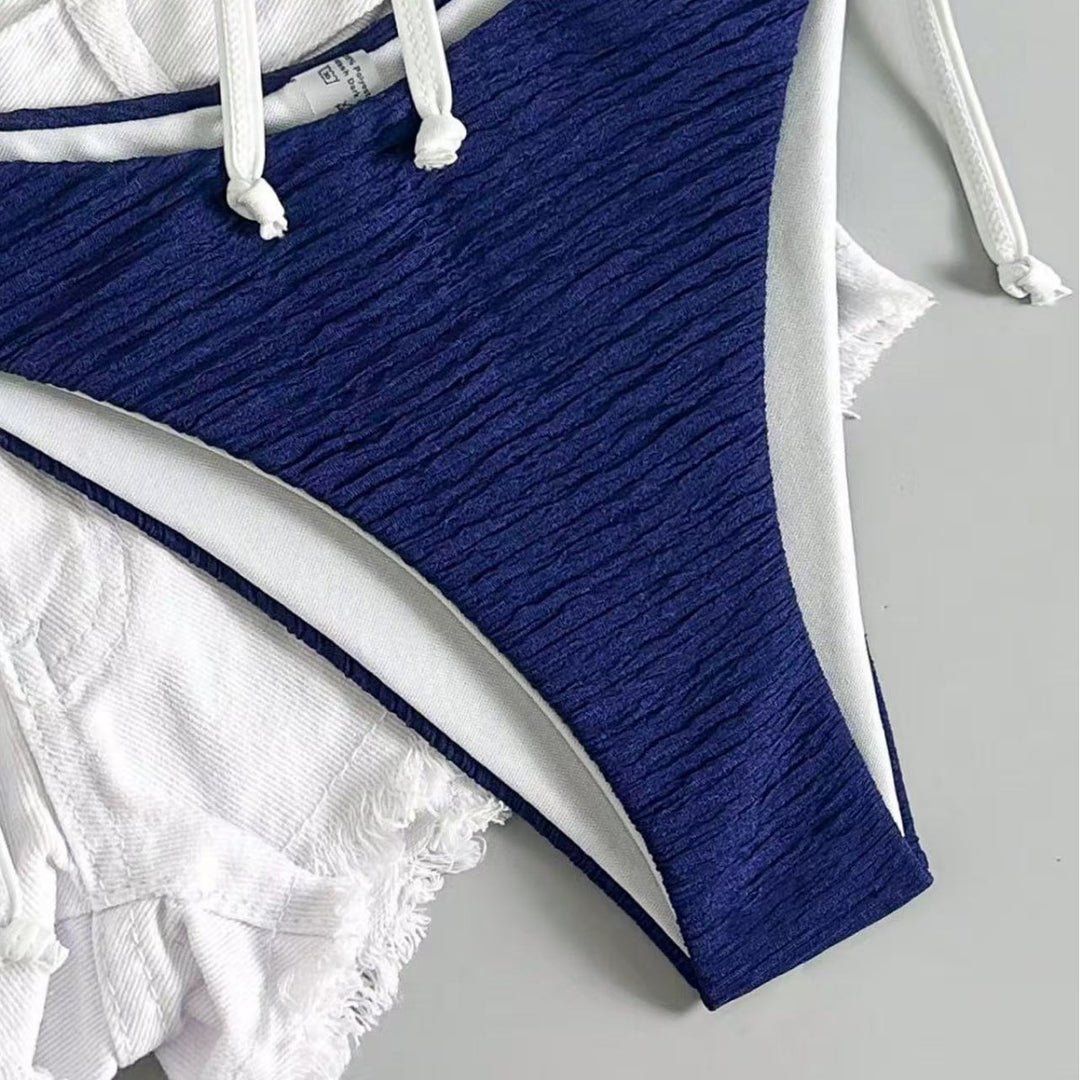 Women's bandeau bikini with playful gathering elements Mune Fashion