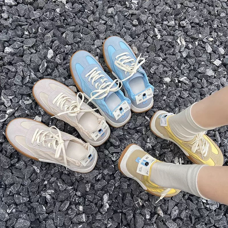 Women's Sports Sneakers with Soft Lining and Cushioning Sole Mune Fashion