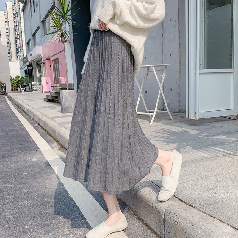 Women's Pleated Maxi Skirt with Side Pockets Mune Fashion