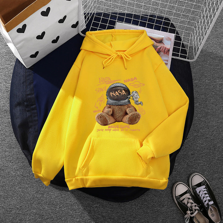 Women casual hoodie with astronaut teddy print, kangaroo pocket and soft fleece lining Mune Fashion