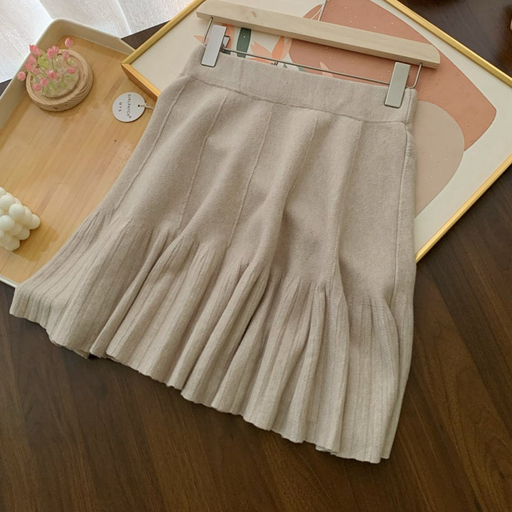 Women's Pleated Skirt made of high-quality knit Mune Fashion