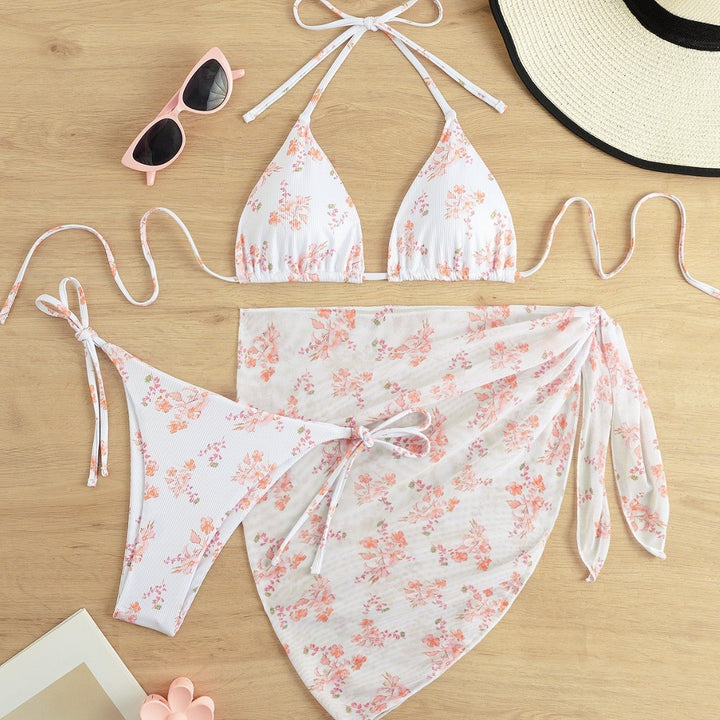 Women Triangle Bikini with floral pattern and delicate Cover-Up Mune Fashion