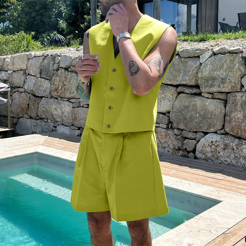 Women's elegant tailored ensemble with fitted vest and high-waisted shorts Mune Fashion