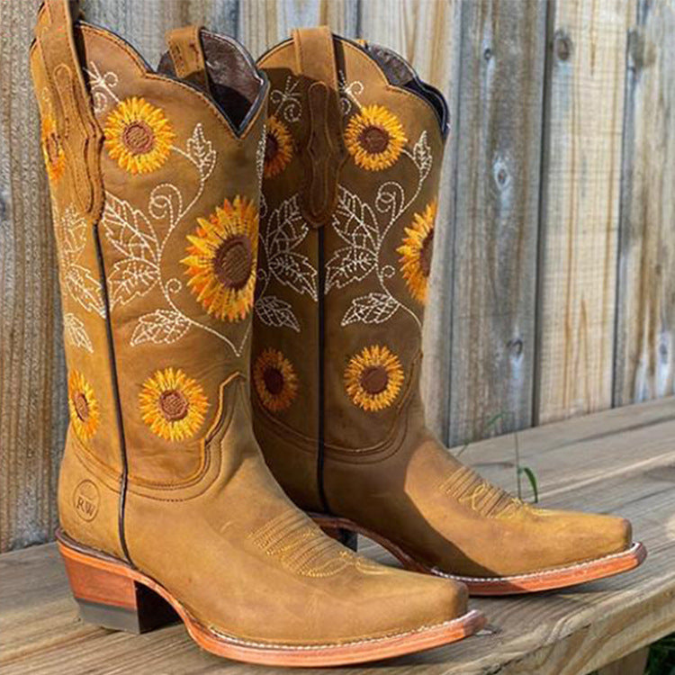 Women's western boots with sunflower embroidery and medium block heel Mune Fashion