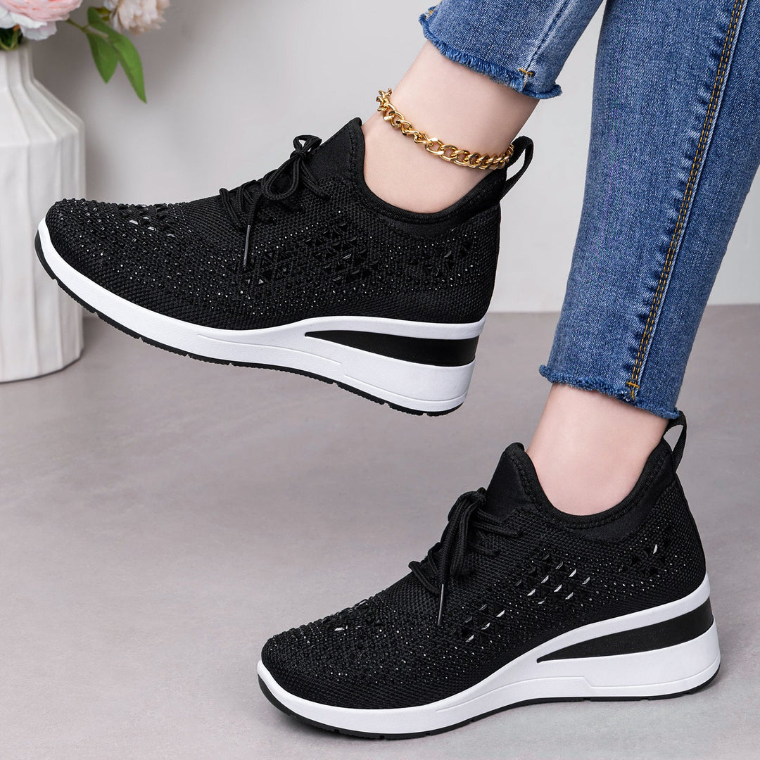 Women's sporty sneakers with rhinestone appliqués and breathable upper material Mune Fashion