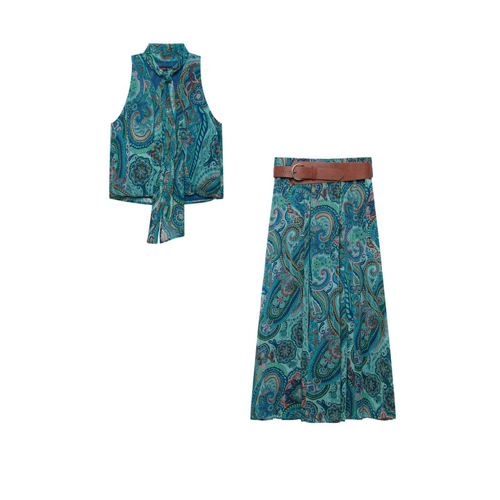 Women’s maxi skirt with paisley print, lightweight drape, pleated details, and waistband Drune