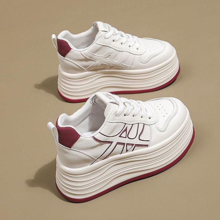 Ladies Platform Sneaker with graphic pattern and cushioning sole Mune Fashion