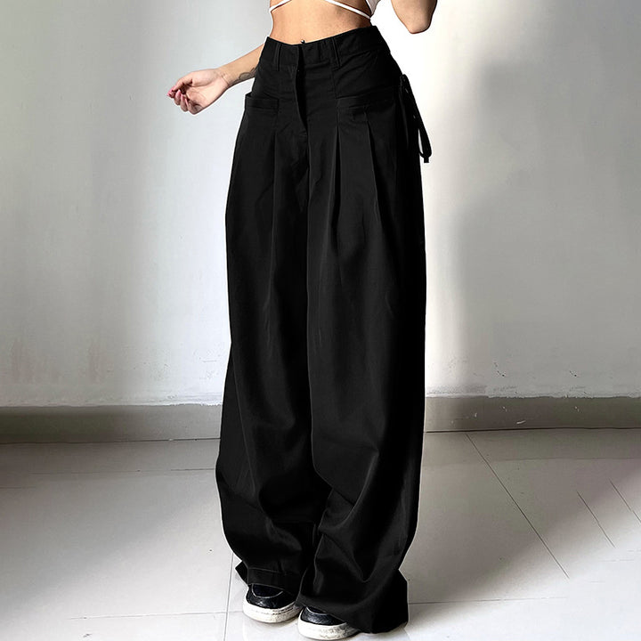 Women's high-waisted wide pleated cargo pants with cargo details, belt loops, and straight leg cut Mune Fashion